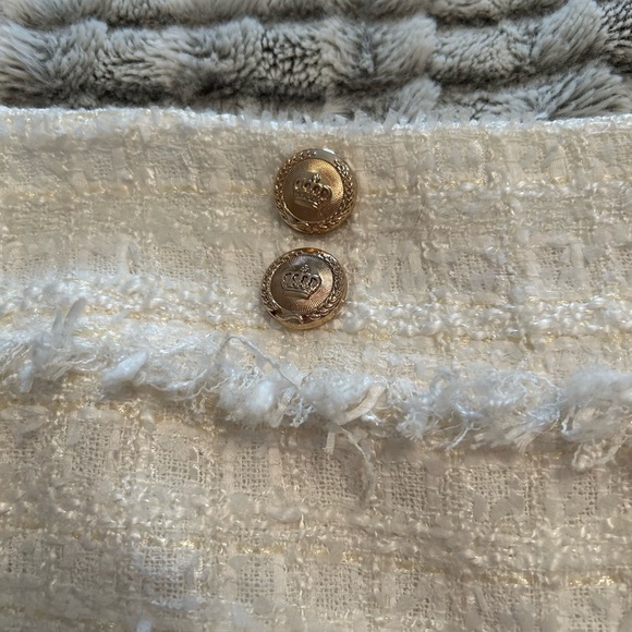 Walter Baker Ivory Tweed Mini Skirt with Gold Buttons - Picture 6 of 7